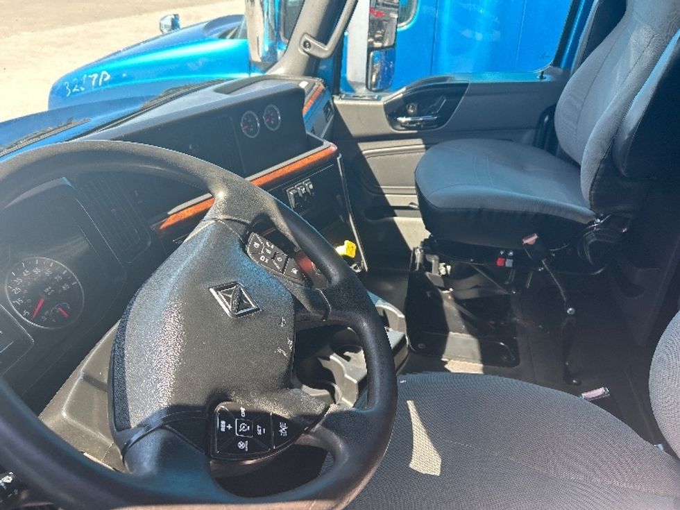 Sleeper Tractor-Heavy Duty Tractors-International-2021-LT625-El Paso-TX-782,470\n\t\tmiles-$ 27,750 - Image 10
