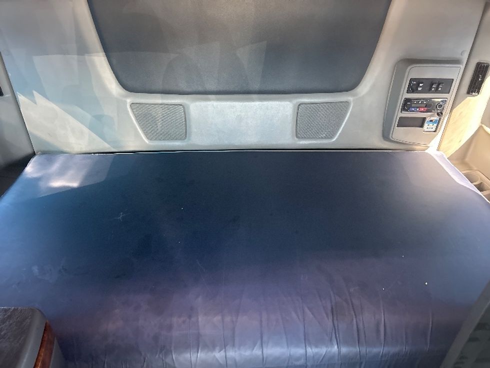 Sleeper Tractor-Heavy Duty Tractors-International-2021-LT625-El Paso-TX-782,470\n\t\tmiles-$ 27,750 - Image 16