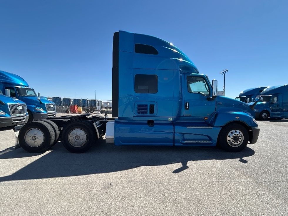 Sleeper Tractor-Heavy Duty Tractors-International-2021-LT625-El Paso-TX-782,470\n\t\tmiles-$ 27,750 - Image 8