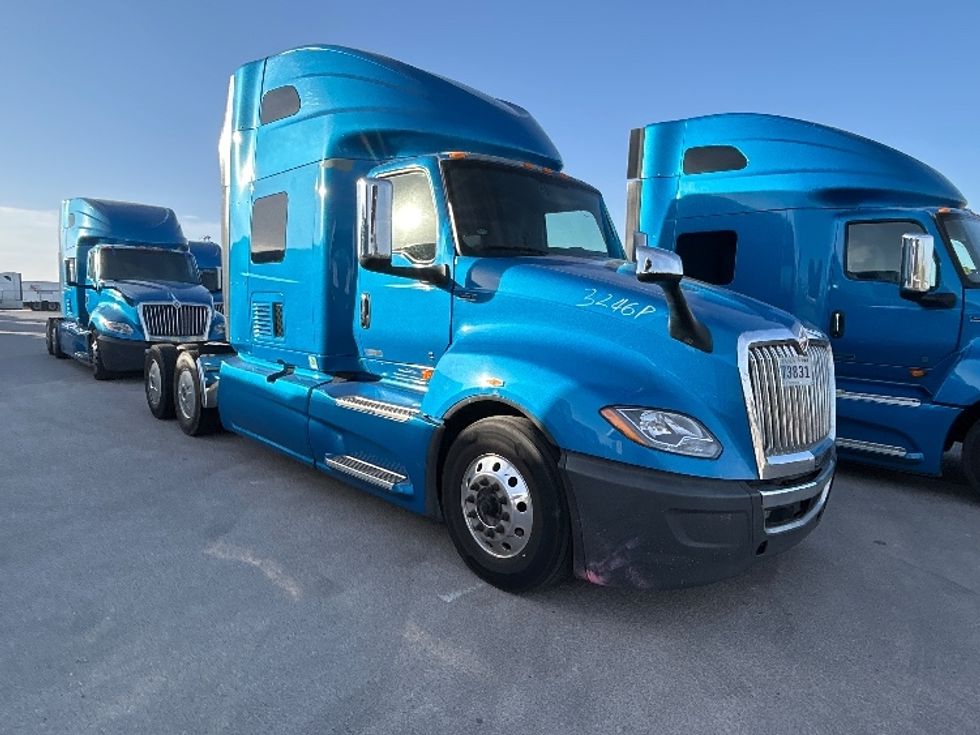 Sleeper Tractor-Heavy Duty Tractors-International-2021-LT625-El Paso-TX-782,870\n\t\tmiles-$ 32,500 - Image 1