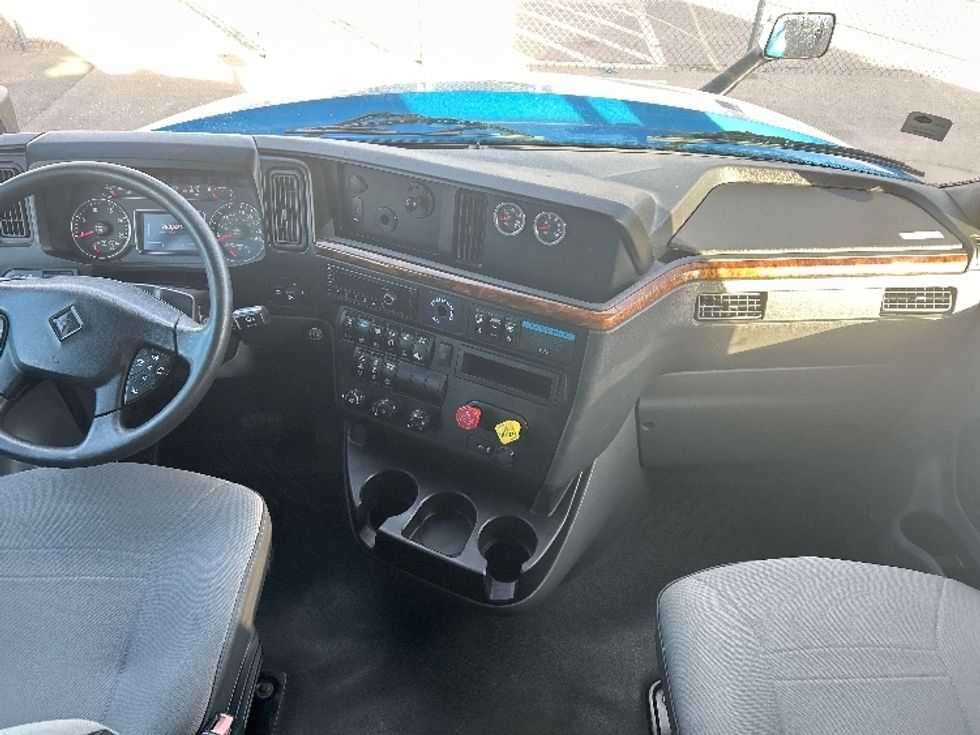 Sleeper Tractor-Heavy Duty Tractors-International-2021-LT625-El Paso-TX-782,870\n\t\tmiles-$ 32,500 - Image 12