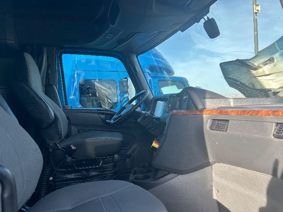 Sleeper Tractor-Heavy Duty Tractors-International-2021-LT625-El Paso-TX-782,870\n\t\tmiles-$ 32,500 - Image 15