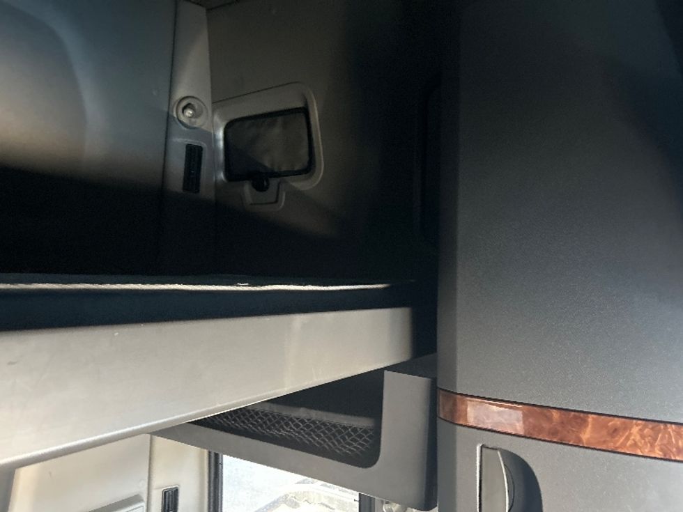 Sleeper Tractor-Heavy Duty Tractors-International-2021-LT625-El Paso-TX-782,870\n\t\tmiles-$ 32,500 - Image 18