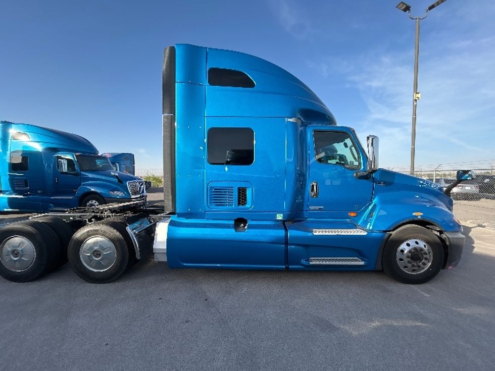 Sleeper Tractor-Heavy Duty Tractors-International-2021-LT625-El Paso-TX-782,870\n\t\tmiles-$ 32,500 - Image 8