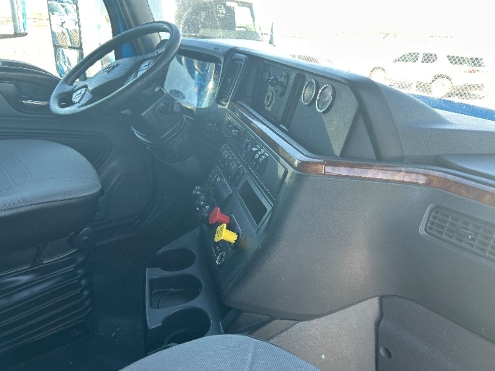 Sleeper Tractor-Heavy Duty Tractors-International-2021-LT625-El Paso-TX-783,392\n\t\tmiles-$ 27,750 - Image 15