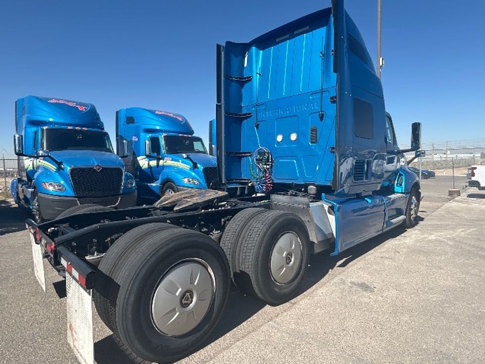Sleeper Tractor-Heavy Duty Tractors-International-2021-LT625-El Paso-TX-783,392\n\t\tmiles-$ 27,750 - Image 7