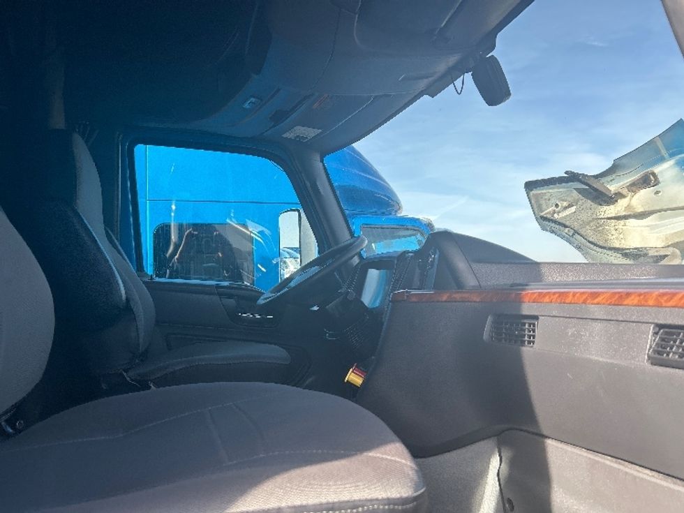 Sleeper Tractor-Heavy Duty Tractors-International-2021-LT625-El Paso-TX-783,560\n\t\tmiles-$ 32,500 - Image 15