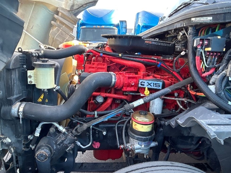 Sleeper Tractor-Heavy Duty Tractors-International-2021-LT625-El Paso-TX-783,560\n\t\tmiles-$ 32,500 - Image 21