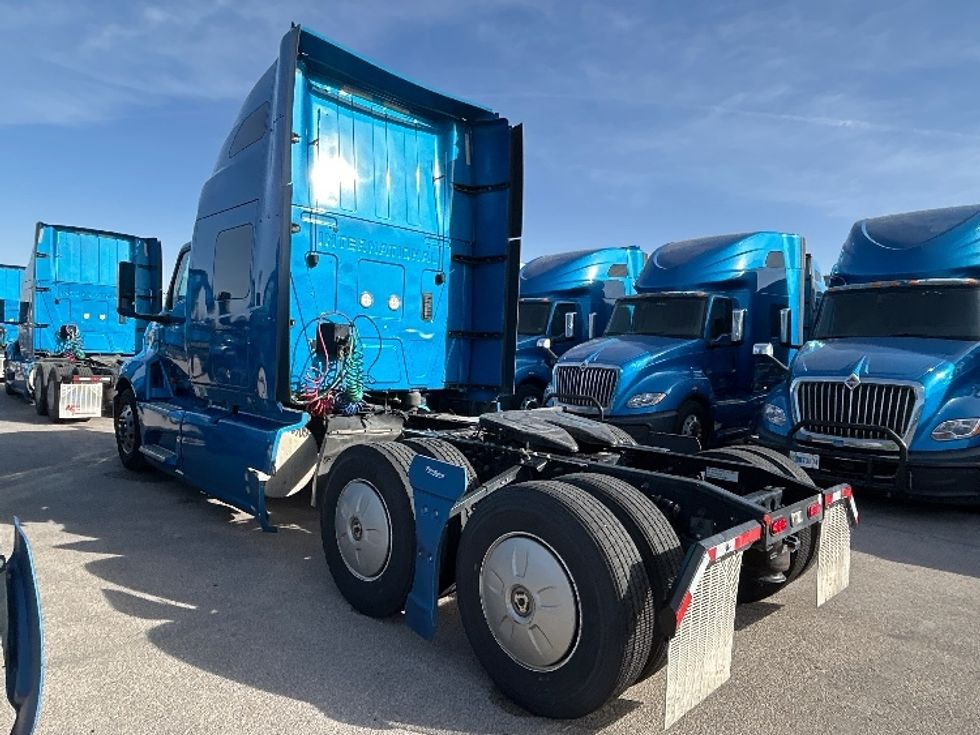 Sleeper Tractor-Heavy Duty Tractors-International-2021-LT625-El Paso-TX-783,560\n\t\tmiles-$ 32,500 - Image 5