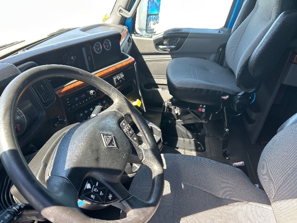 Sleeper Tractor-Heavy Duty Tractors-International-2021-LT625-El Paso-TX-784,272\n\t\tmiles-$ 27,750 - Image 10