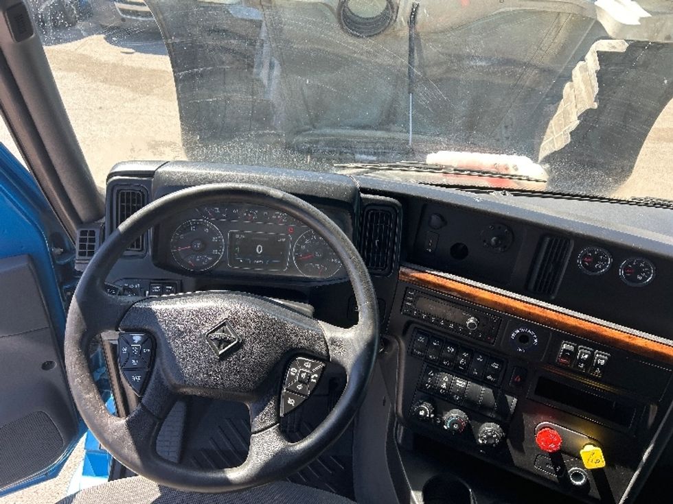 Sleeper Tractor-Heavy Duty Tractors-International-2021-LT625-El Paso-TX-784,272\n\t\tmiles-$ 27,750 - Image 11