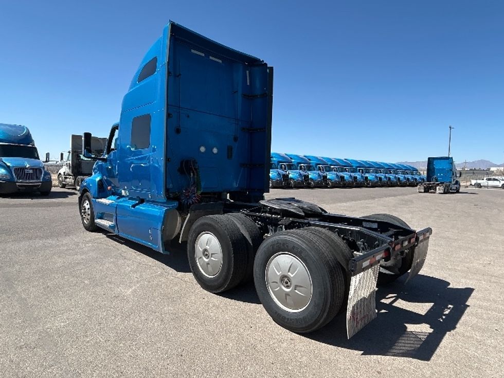 Sleeper Tractor-Heavy Duty Tractors-International-2021-LT625-El Paso-TX-784,272\n\t\tmiles-$ 27,750 - Image 5