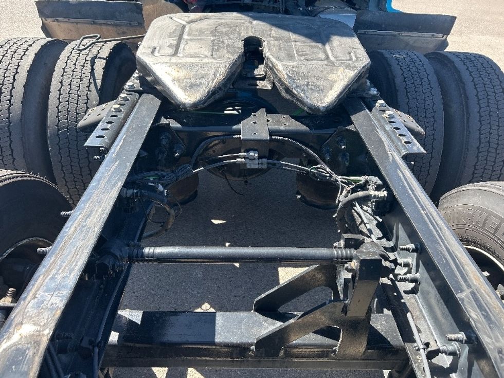 Sleeper Tractor-Heavy Duty Tractors-International-2021-LT625-El Paso-TX-784,272\n\t\tmiles-$ 27,750 - Image 6