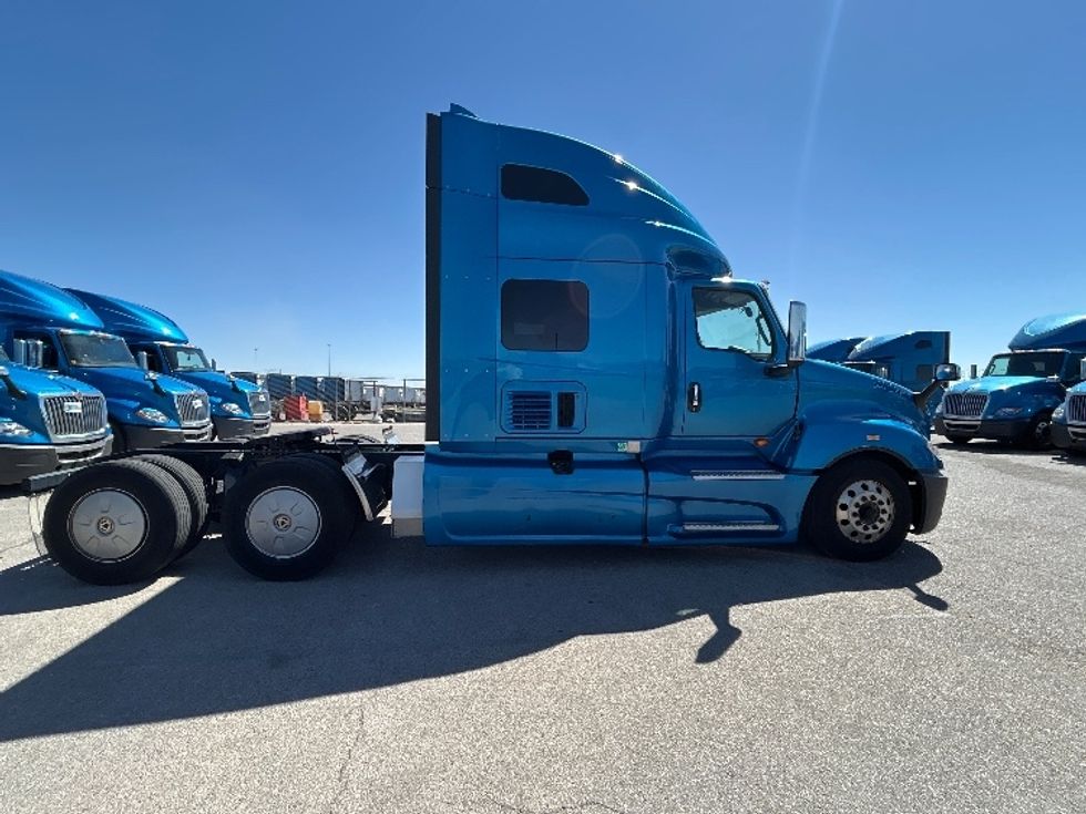 Sleeper Tractor-Heavy Duty Tractors-International-2021-LT625-El Paso-TX-784,272\n\t\tmiles-$ 27,750 - Image 8