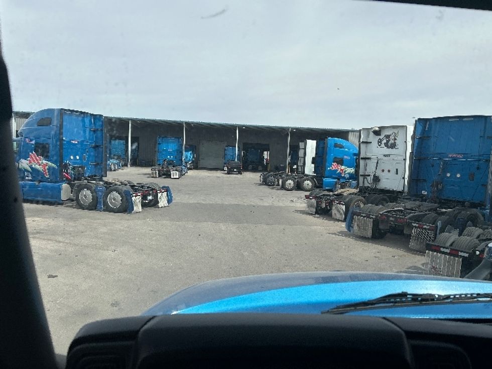 Sleeper Tractor-Heavy Duty Tractors-International-2021-LT625-El Paso-TX-784,322\n\t\tmiles-$ 28,250 - Image 11