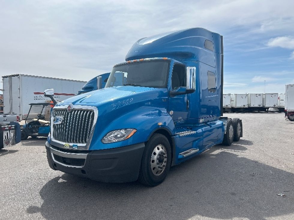 Sleeper Tractor-Heavy Duty Tractors-International-2021-LT625-El Paso-TX-784,322\n\t\tmiles-$ 28,250 - Image 3