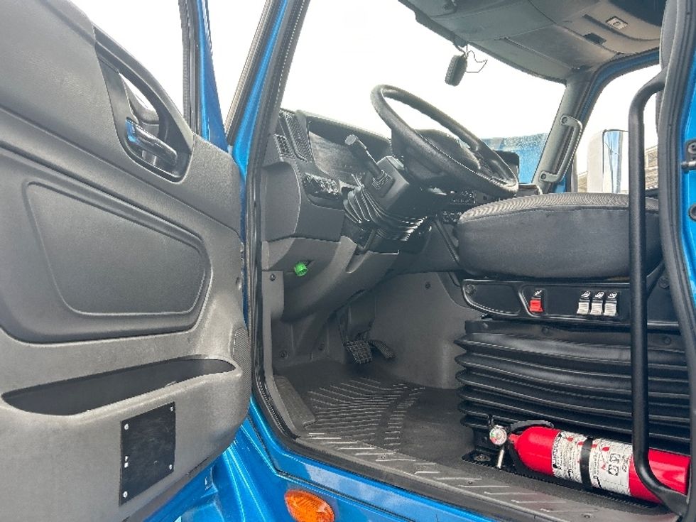 Sleeper Tractor-Heavy Duty Tractors-International-2021-LT625-El Paso-TX-784,322\n\t\tmiles-$ 28,250 - Image 9