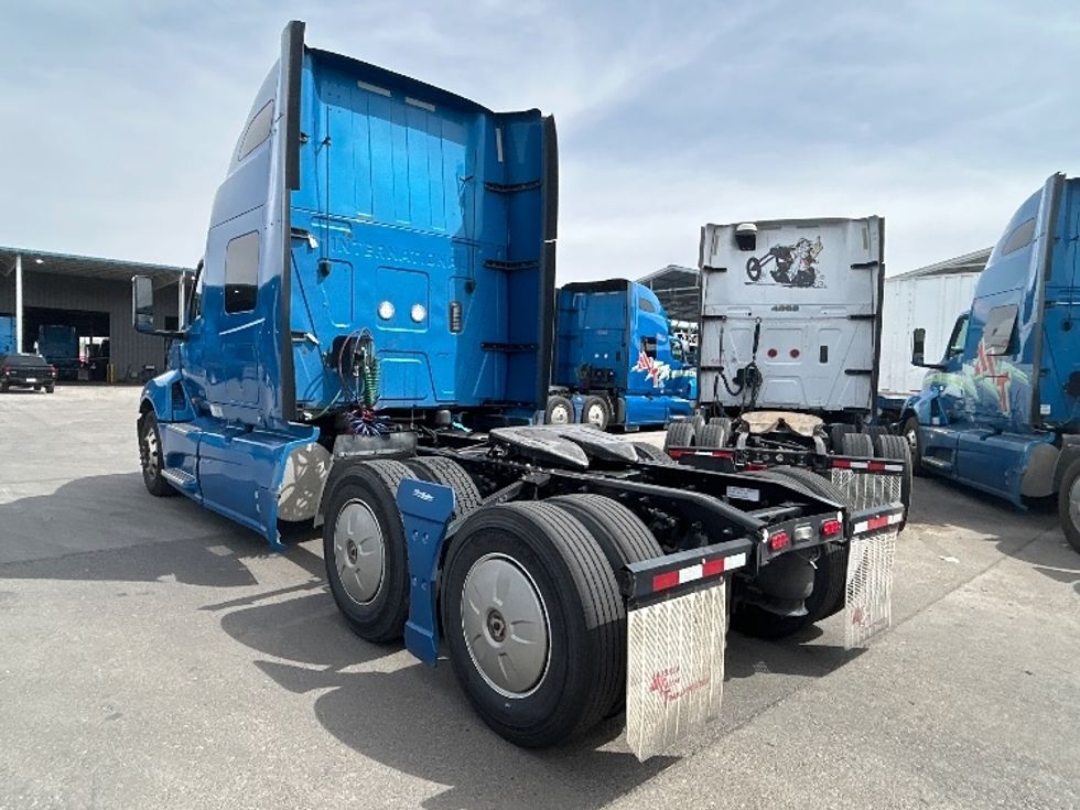 Sleeper Tractor-Heavy Duty Tractors-International-2021-LT625-El Paso-TX-784,603\n\t\tmiles-$ 33,500 - Image 5