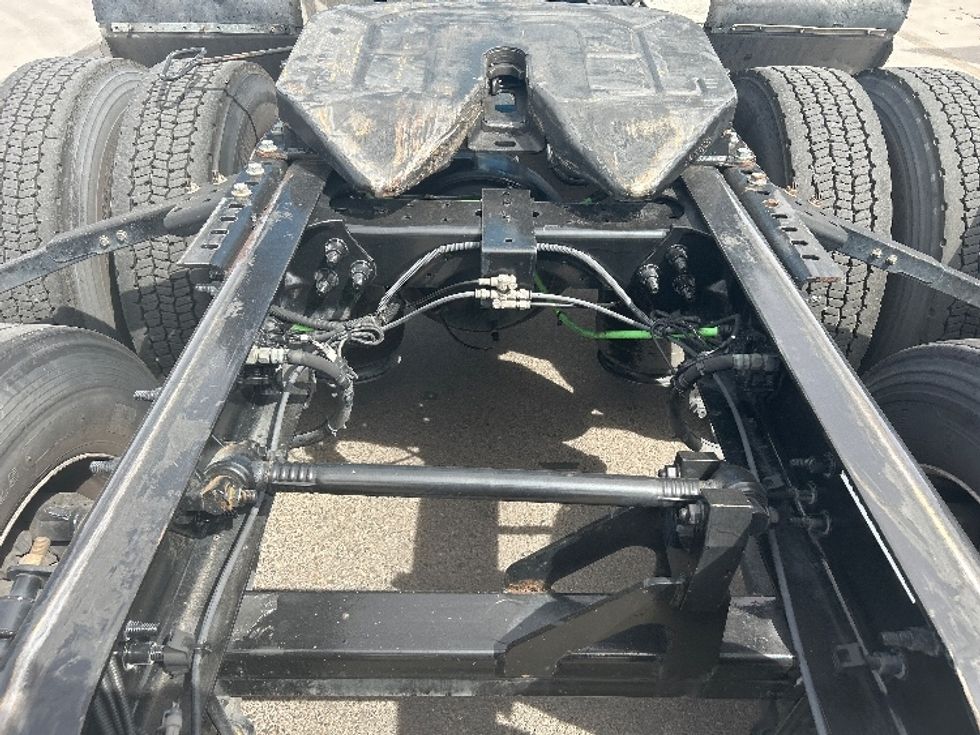 Sleeper Tractor-Heavy Duty Tractors-International-2021-LT625-El Paso-TX-784,603\n\t\tmiles-$ 33,500 - Image 6