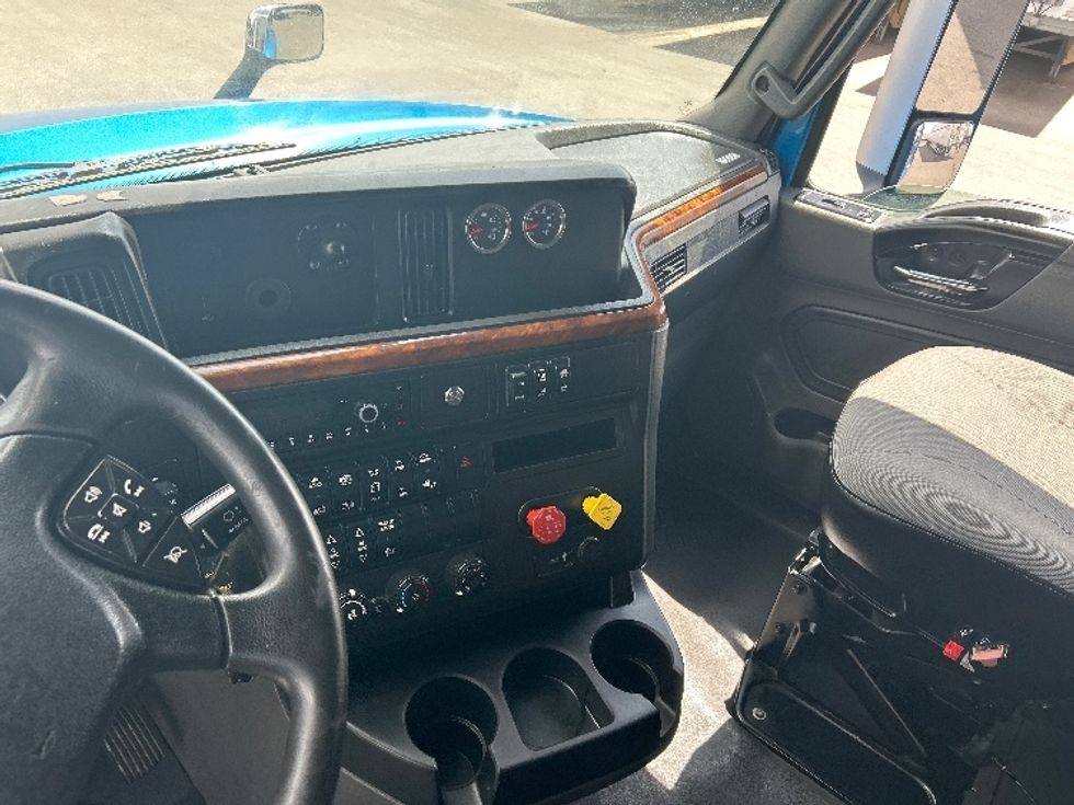 Sleeper Tractor-Heavy Duty Tractors-International-2021-LT625-El Paso-TX-784,647\n\t\tmiles-$ 33,500 - Image 10