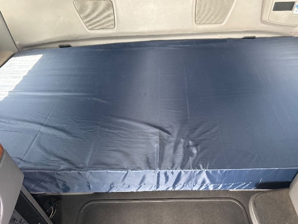 Sleeper Tractor-Heavy Duty Tractors-International-2021-LT625-El Paso-TX-784,647\n\t\tmiles-$ 33,500 - Image 17