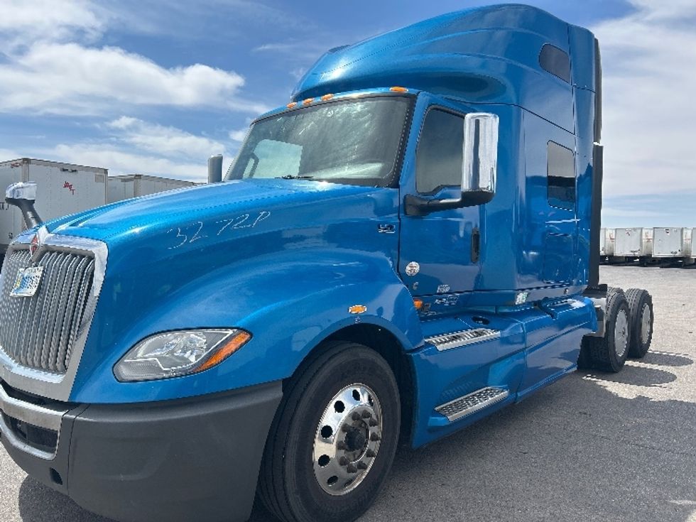 Sleeper Tractor-Heavy Duty Tractors-International-2021-LT625-El Paso-TX-784,647\n\t\tmiles-$ 33,500 - Image 3