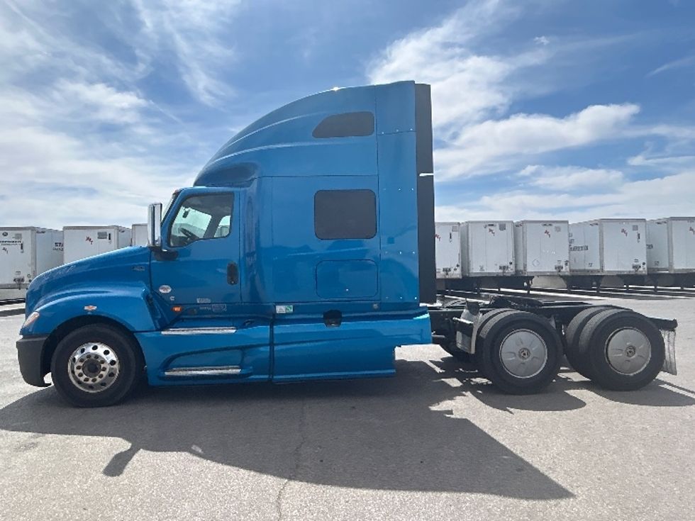 Sleeper Tractor-Heavy Duty Tractors-International-2021-LT625-El Paso-TX-784,647\n\t\tmiles-$ 33,500 - Image 4