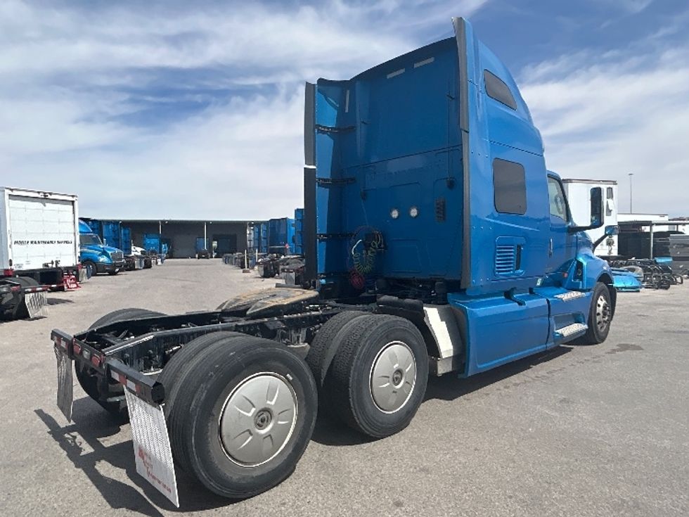 Sleeper Tractor-Heavy Duty Tractors-International-2021-LT625-El Paso-TX-784,647\n\t\tmiles-$ 33,500 - Image 7