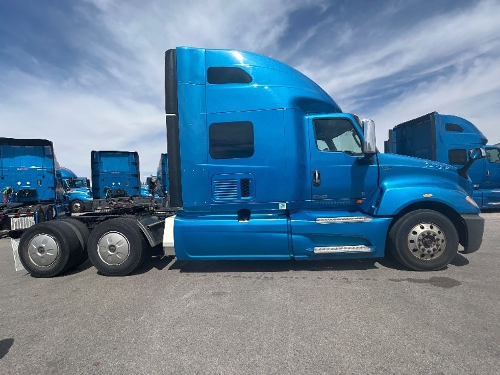 Sleeper Tractor-Heavy Duty Tractors-International-2021-LT625-El Paso-TX-784,647\n\t\tmiles-$ 33,500 - Image 8