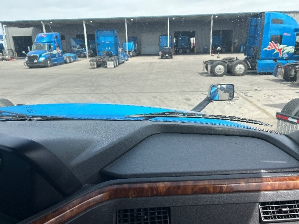 Sleeper Tractor-Heavy Duty Tractors-International-2021-LT625-El Paso-TX-785,028\n\t\tmiles-$ 33,500 - Image 14