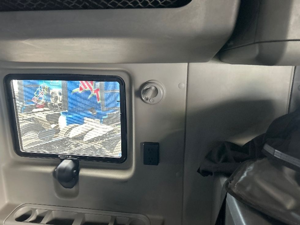 Sleeper Tractor-Heavy Duty Tractors-International-2021-LT625-El Paso-TX-785,028\n\t\tmiles-$ 33,500 - Image 18