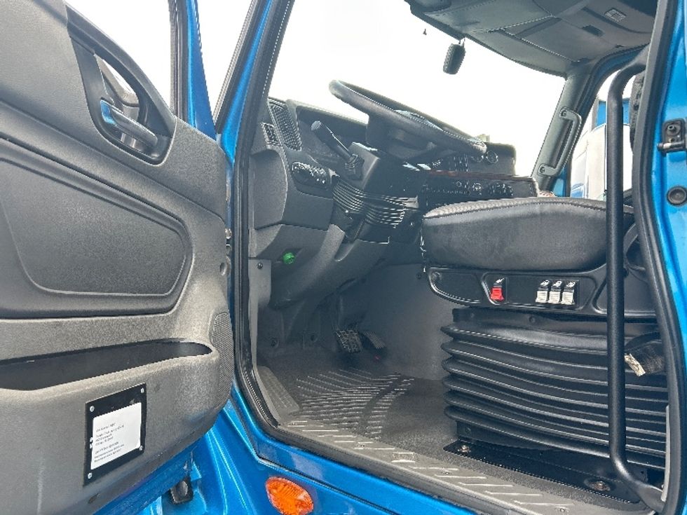 Sleeper Tractor-Heavy Duty Tractors-International-2021-LT625-El Paso-TX-785,028\n\t\tmiles-$ 33,500 - Image 9