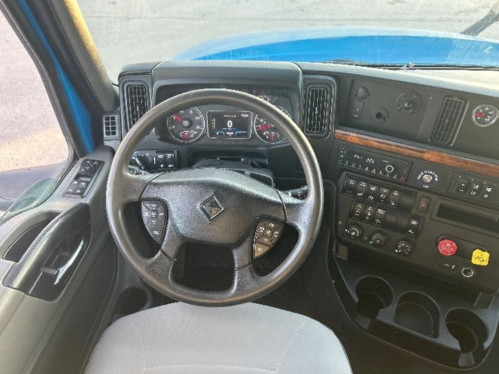 Sleeper Tractor-Heavy Duty Tractors-International-2021-LT625-El Paso-TX-785,240\n\t\tmiles-$ 30,750 - Image 11
