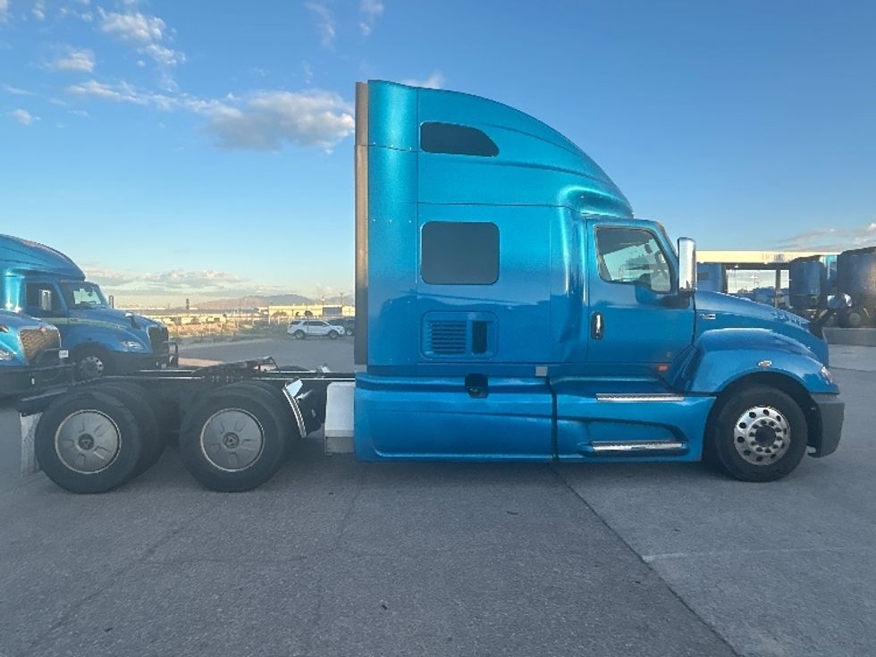 Sleeper Tractor-Heavy Duty Tractors-International-2021-LT625-El Paso-TX-785,240\n\t\tmiles-$ 30,750 - Image 8