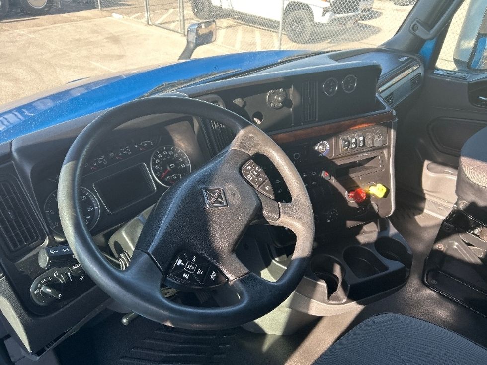Sleeper Tractor-Heavy Duty Tractors-International-2021-LT625-El Paso-TX-786,304\n\t\tmiles-$ 27,750 - Image 10