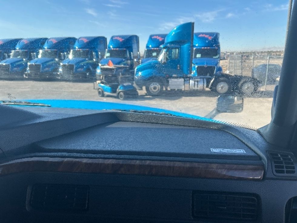 Sleeper Tractor-Heavy Duty Tractors-International-2021-LT625-El Paso-TX-786,304\n\t\tmiles-$ 27,750 - Image 14