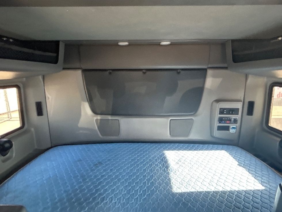 Sleeper Tractor-Heavy Duty Tractors-International-2021-LT625-El Paso-TX-786,304\n\t\tmiles-$ 27,750 - Image 16