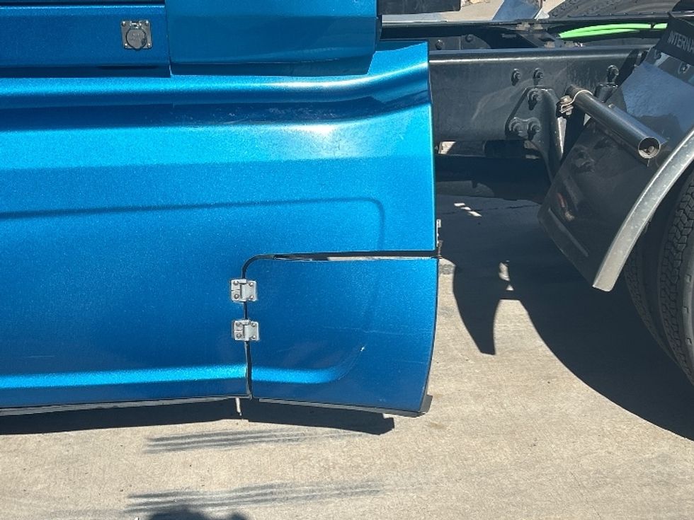 Sleeper Tractor-Heavy Duty Tractors-International-2021-LT625-El Paso-TX-786,304\n\t\tmiles-$ 27,750 - Image 22