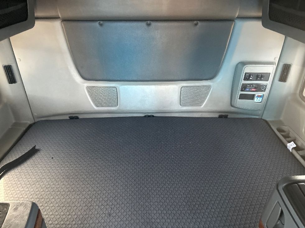 Sleeper Tractor-Heavy Duty Tractors-International-2021-LT625-El Paso-TX-788,073\n\t\tmiles-$ 32,500 - Image 17