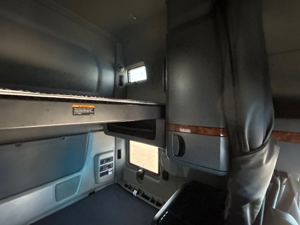 Sleeper Tractor-Heavy Duty Tractors-International-2021-LT625-El Paso-TX-788,073\n\t\tmiles-$ 32,500 - Image 18