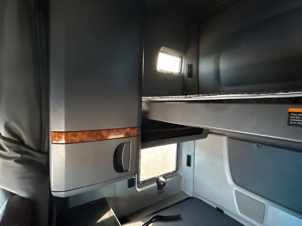 Sleeper Tractor-Heavy Duty Tractors-International-2021-LT625-El Paso-TX-788,073\n\t\tmiles-$ 32,500 - Image 19