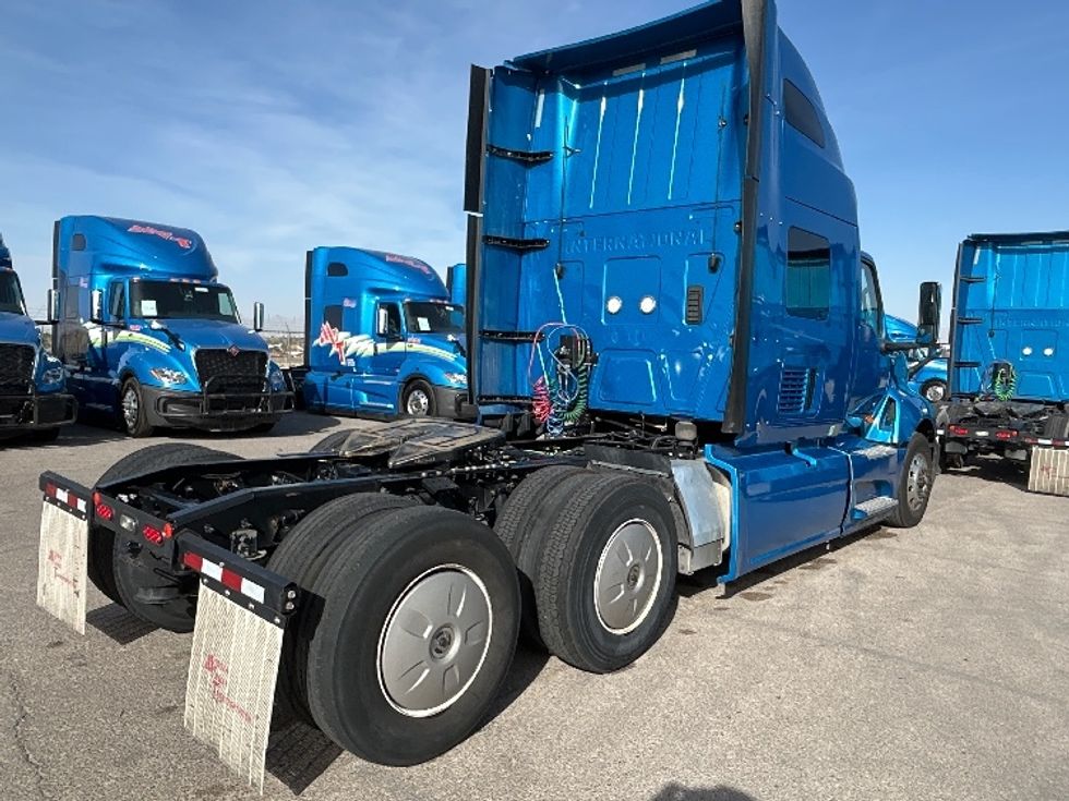Sleeper Tractor-Heavy Duty Tractors-International-2021-LT625-El Paso-TX-788,073\n\t\tmiles-$ 32,500 - Image 7