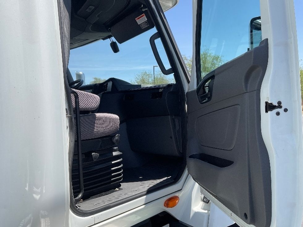 Sleeper Tractor-Heavy Duty Tractors-International-2021-LT625-Flagstaff-AZ-404,189\n\t\tmiles-$ 64,000 - Image 13