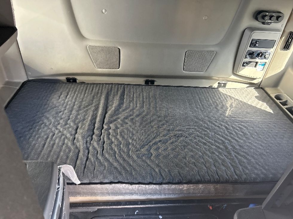 Sleeper Tractor-Heavy Duty Tractors-International-2021-LT625-Flagstaff-AZ-404,189\n\t\tmiles-$ 64,000 - Image 16