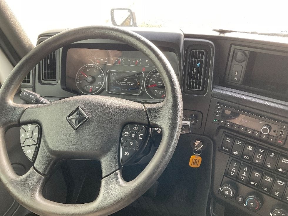 Sleeper Tractor-Heavy Duty Tractors-International-2021-LT625-Fort Smith-AR-334,195\n\t\tmiles-$ 34,500 - Image 11