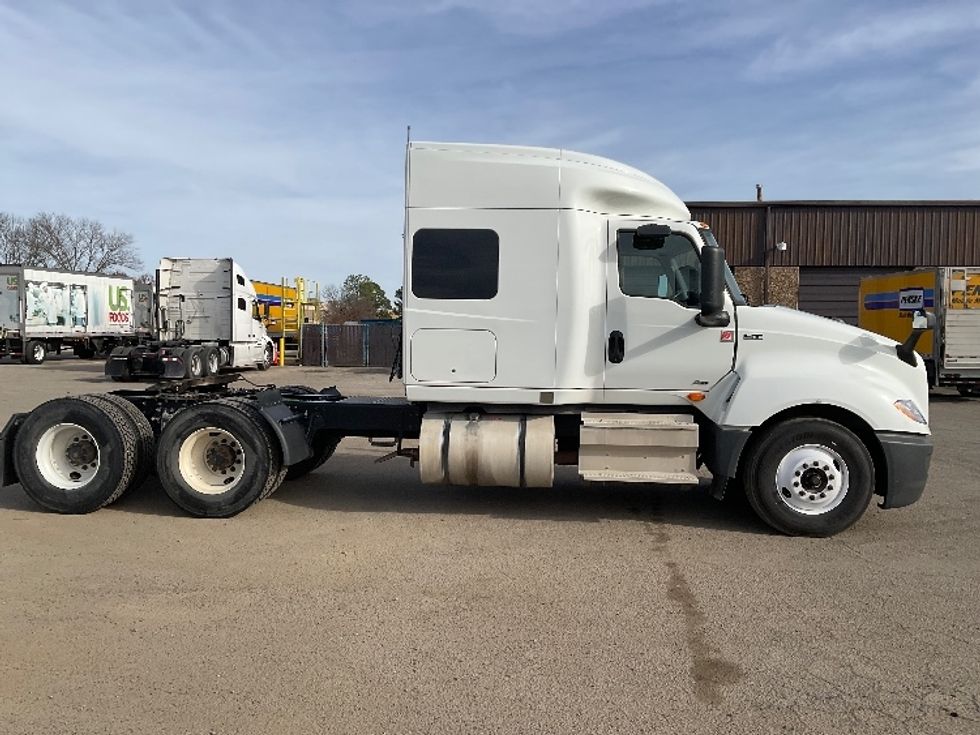 Sleeper Tractor-Heavy Duty Tractors-International-2021-LT625-Fort Smith-AR-334,195\n\t\tmiles-$ 34,500 - Image 8