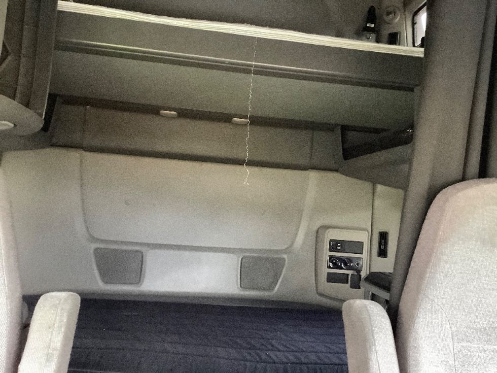 Sleeper Tractor-Heavy Duty Tractors-International-2021-LT625-Lacey-WA-544,281\n\t\tmiles-$ 57,500 - Image 16