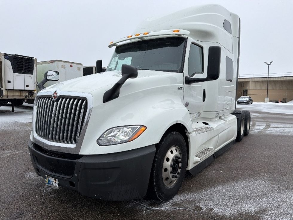 Sleeper Tractor-Heavy Duty Tractors-International-2021-LT625-Lansing-MI-522,054\n\t\tmiles-$ 27,750 - Image 3