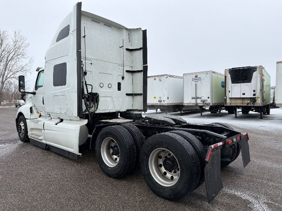 Sleeper Tractor-Heavy Duty Tractors-International-2021-LT625-Lansing-MI-522,054\n\t\tmiles-$ 27,750 - Image 5