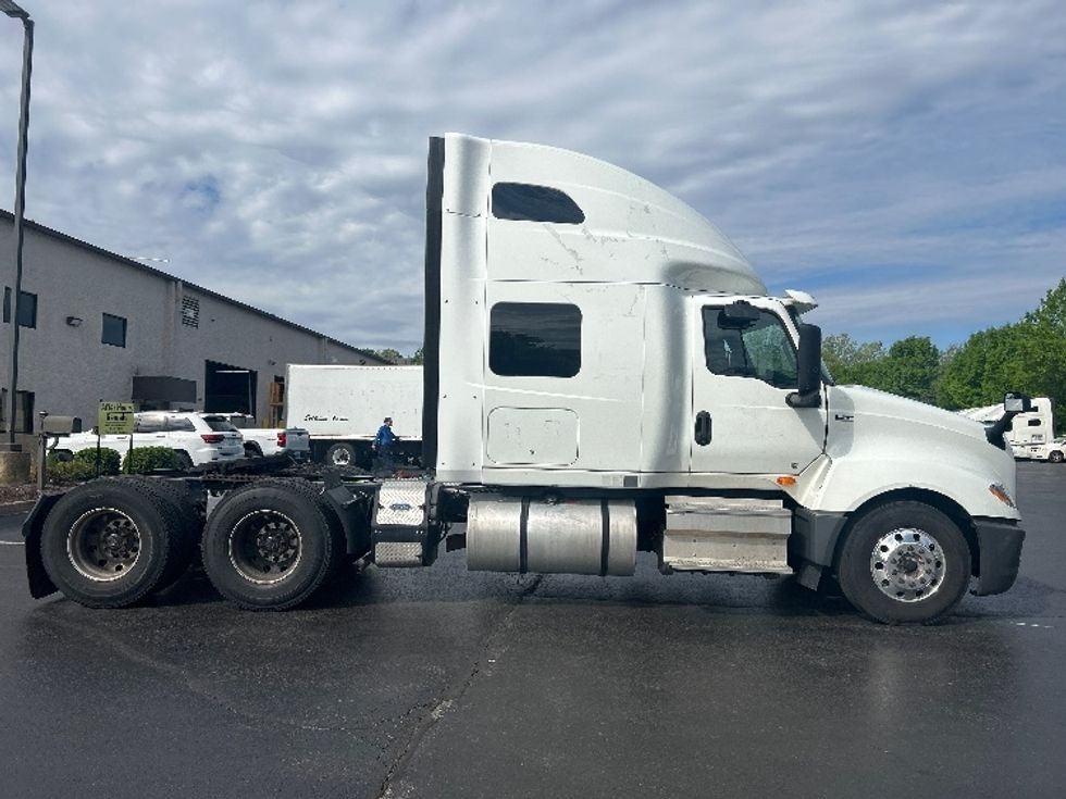 Sleeper Tractor-Heavy Duty Tractors-International-2021-LT625-Louisville-KY-392,158\n\t\tmiles-$ 52,000 - Image 8